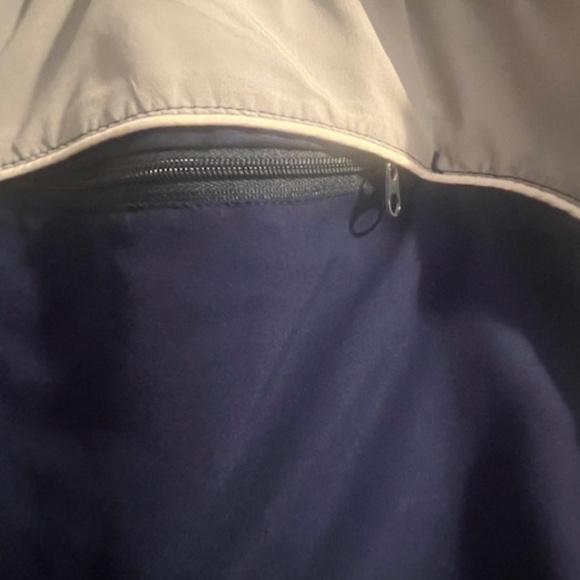 Toronto Maple Leafs Swim Shorts - Picture 2 of 4